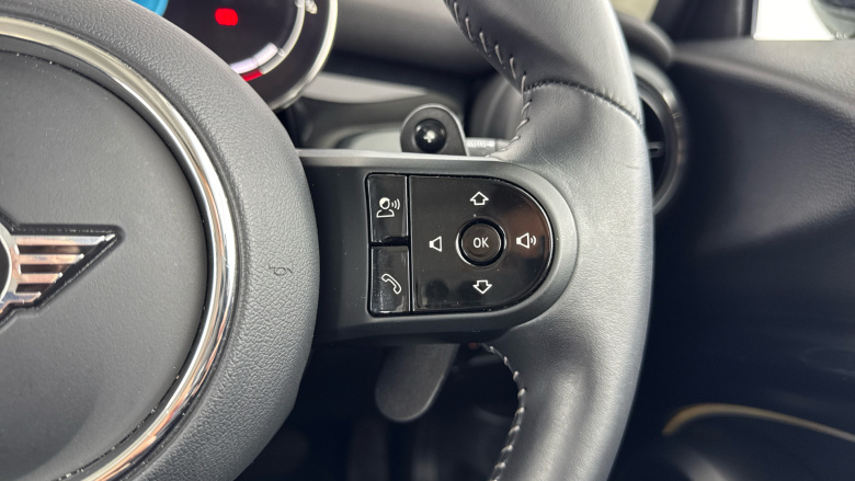 MINI Hatchback 2.0 Cooper S Classic 3dr Auto Petrol Hatchback